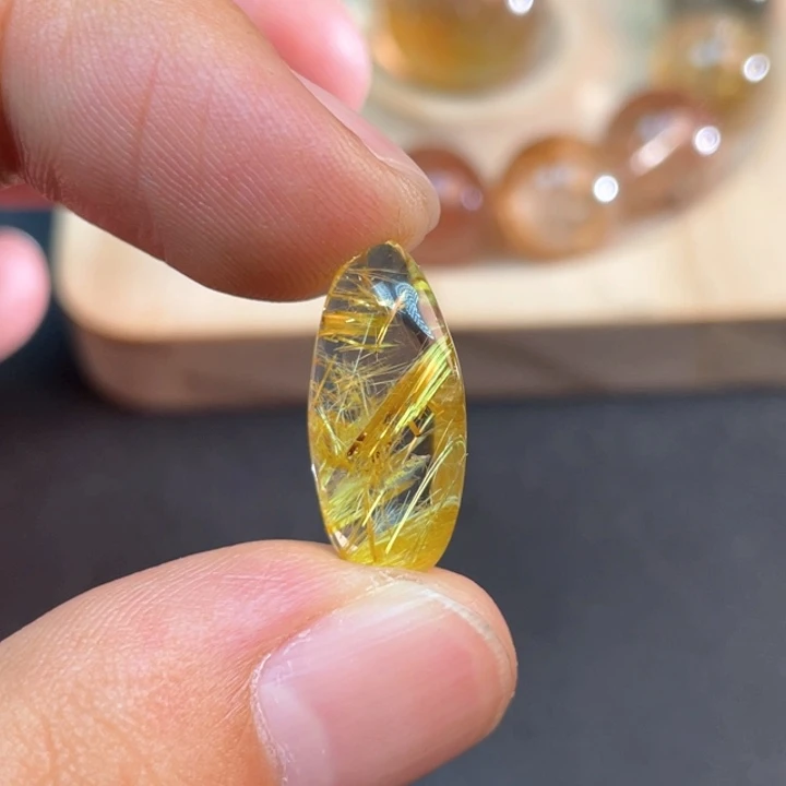 未镶嵌颈饰水晶有**行