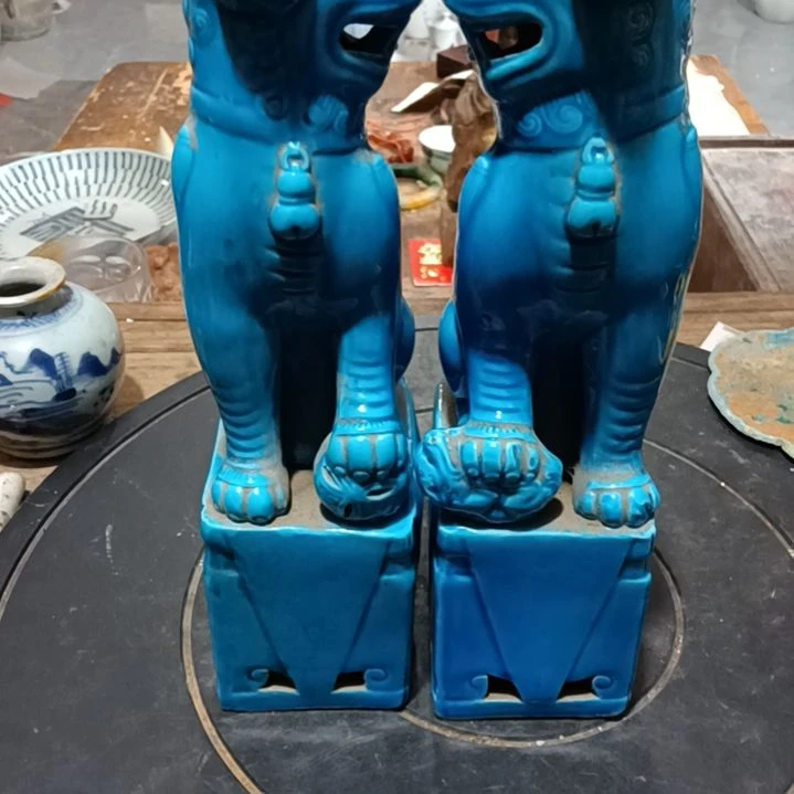 晨***人瓷小狮子一对全品的