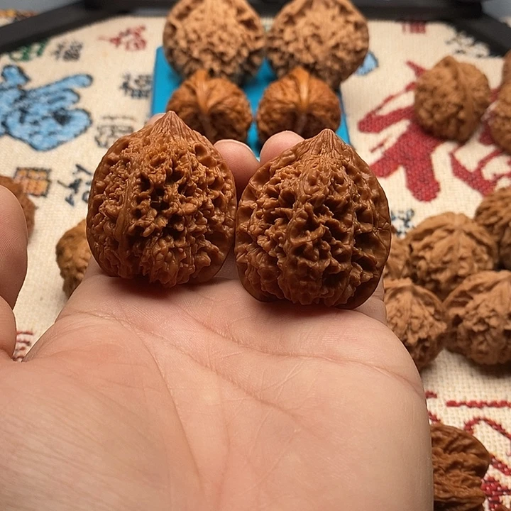 文玩核桃把件满天星