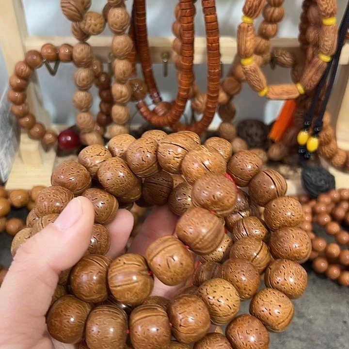 悦***己把件核桃野生桃桃枭脖挂精品