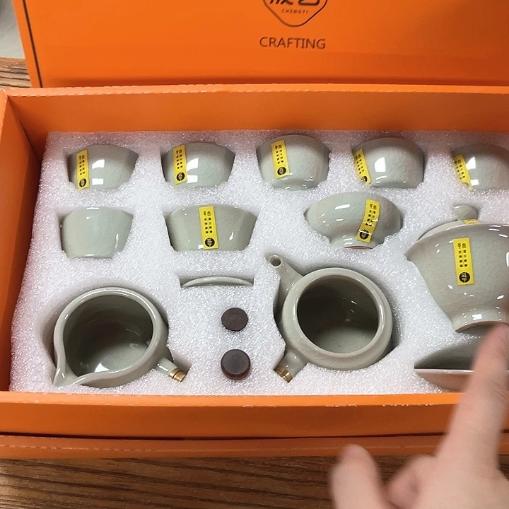 孤品茶具套装等。