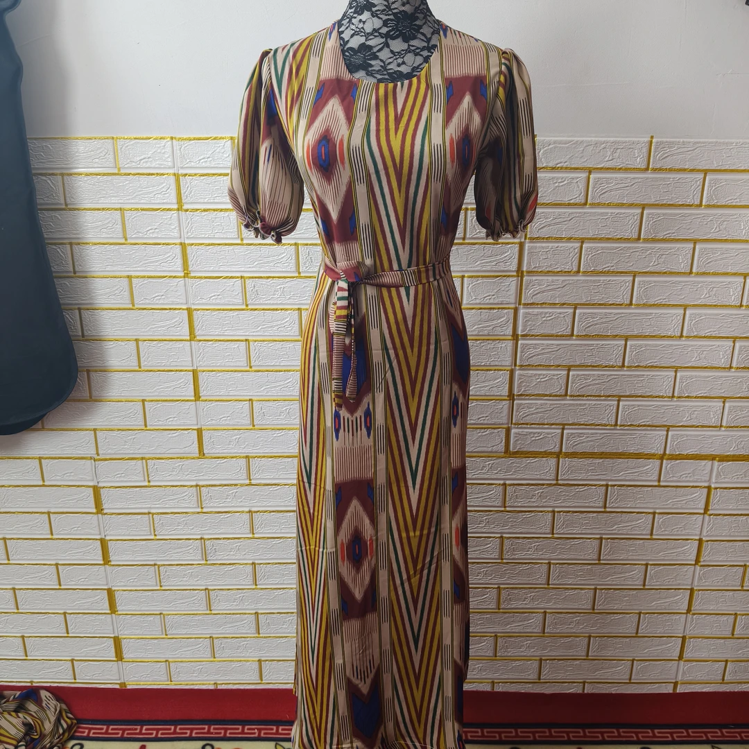 高腰收腰宽松时尚艾特莱斯连衣裙