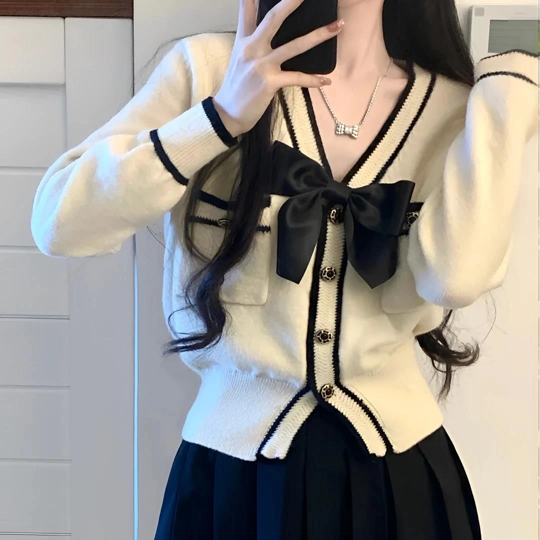 法式小香风v领针织开衫春秋新款女外穿蝴蝶结短款上衣毛衣外套女