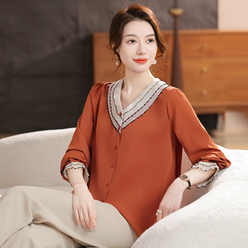 中年妈妈春装上衣中老年女春秋打底衫小衫洋气春夏雪纺长袖衬衫女