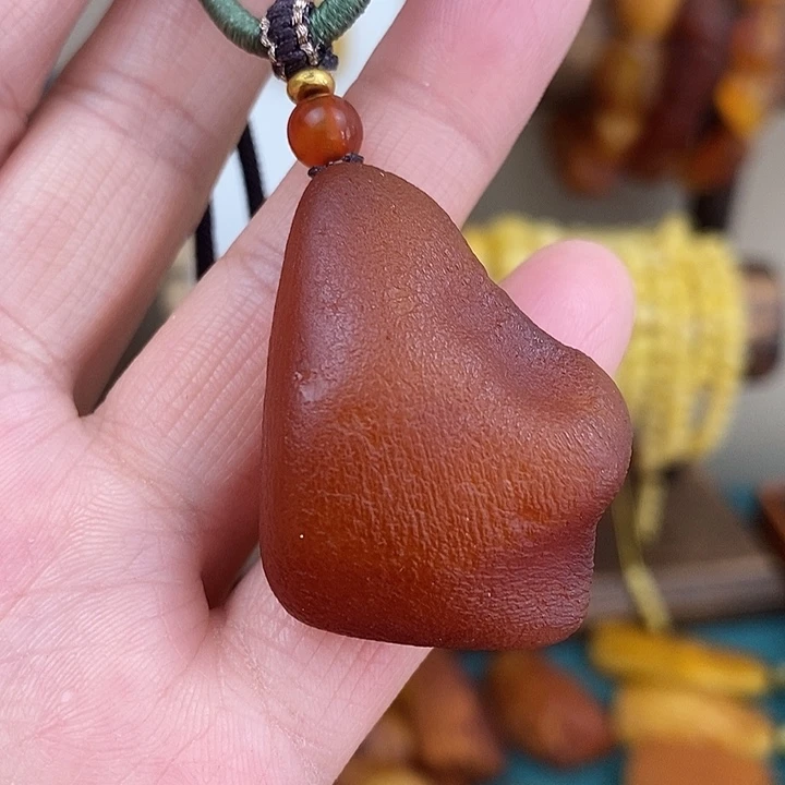 蜜蜡未镶嵌颈饰吊坠