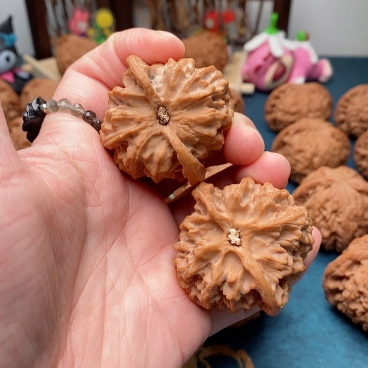 文玩核桃把件苹果园43