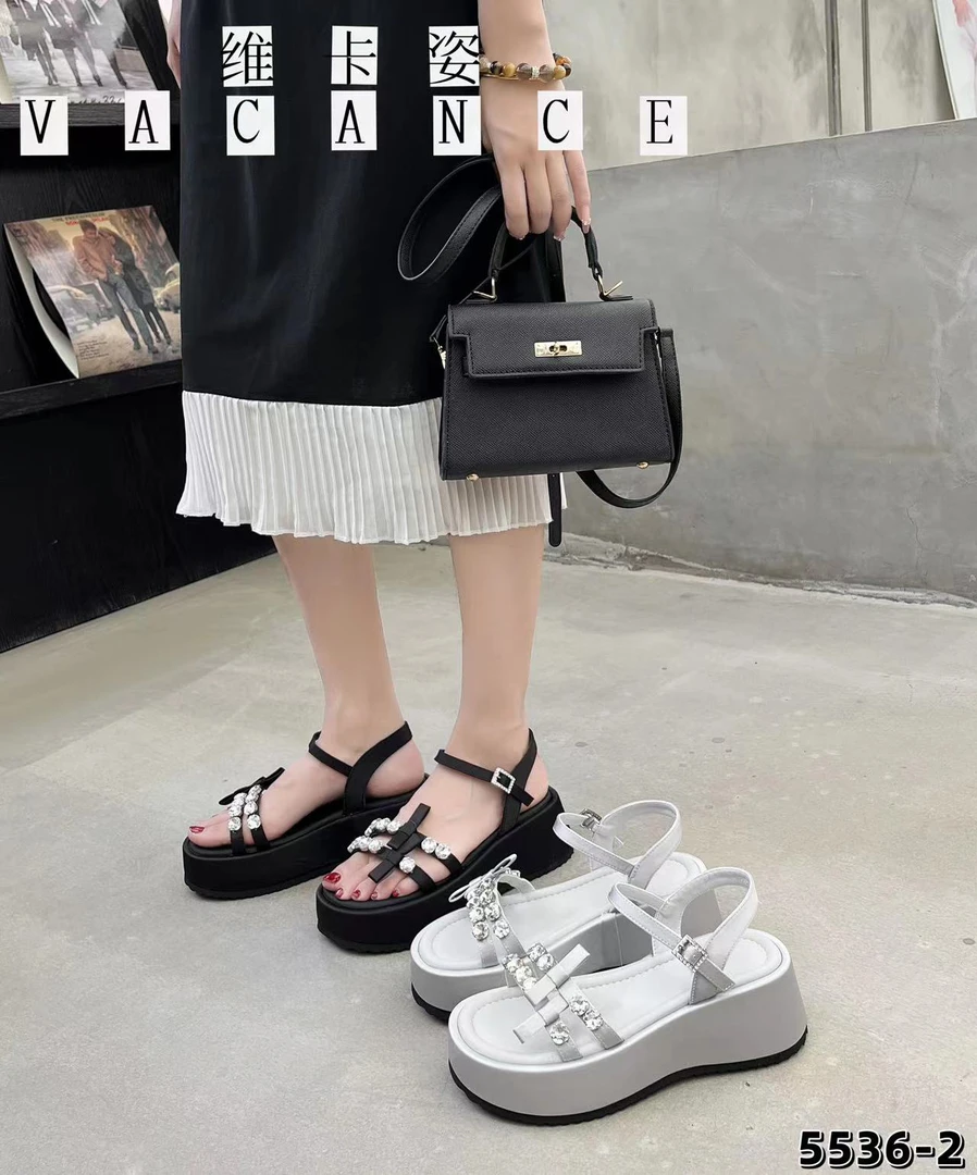 55362新款高品质水钻厚底超轻舒适减龄凉单鞋