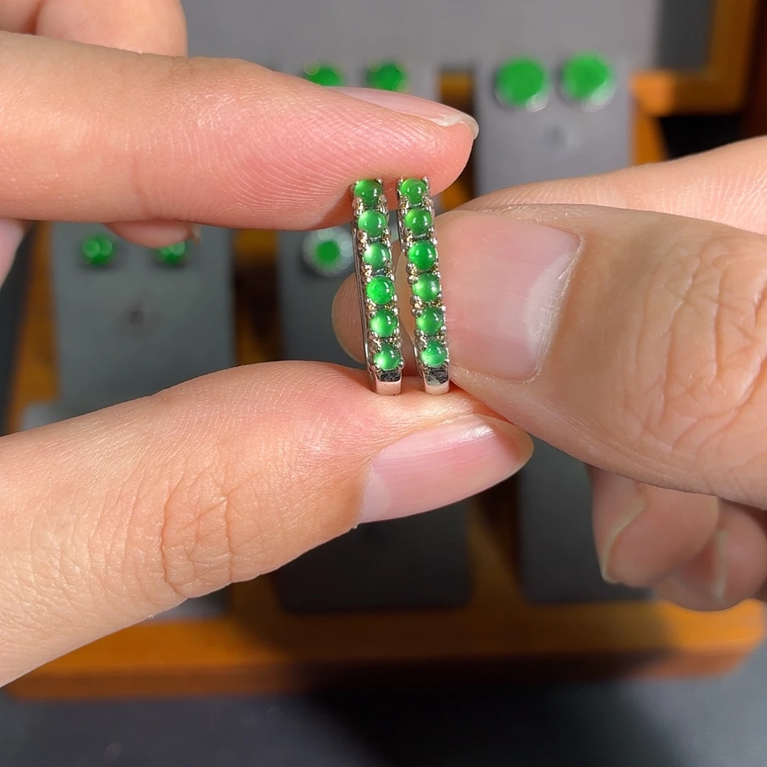 翡翠未镶嵌耳饰耳饰