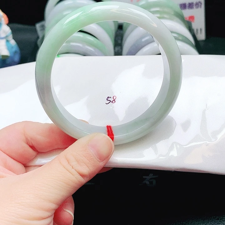 翡翠未镶嵌手镯318