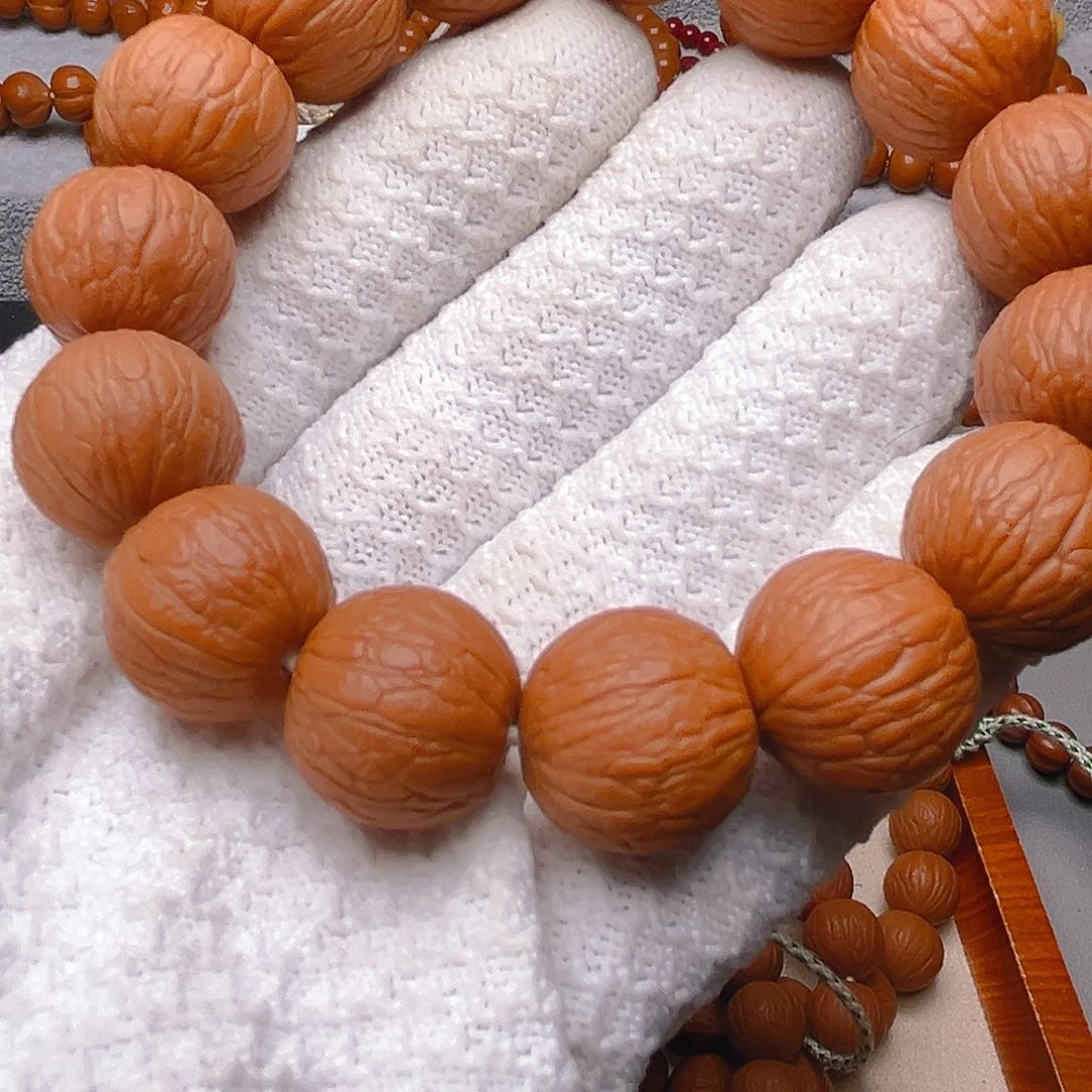 手串猴头核桃糖***.聚宝盆