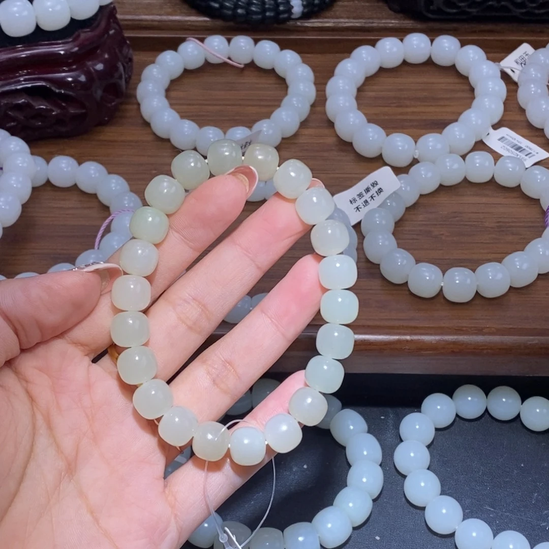 手链未镶嵌和田玉卡10老型微瑕