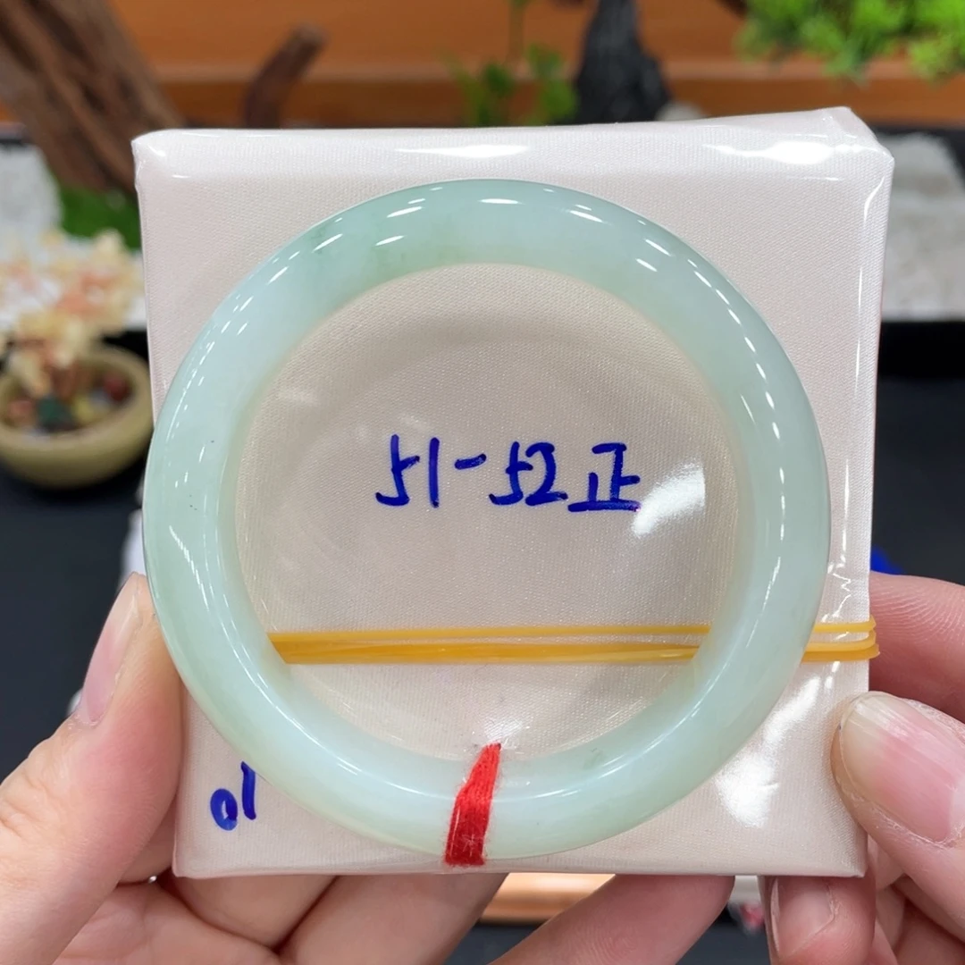 翡翠未镶嵌手镯缅甸天然翡翠