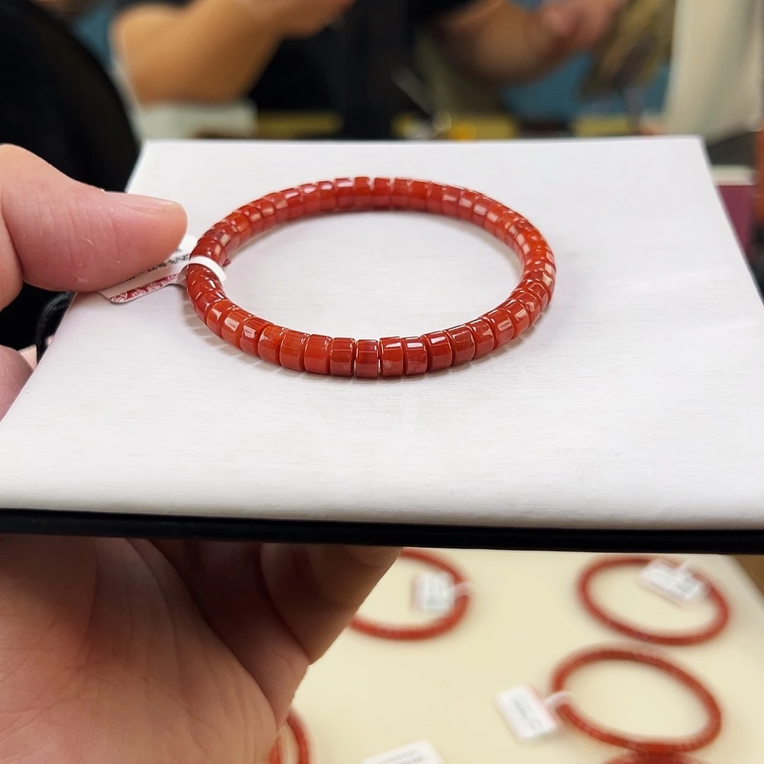 南红玛瑙未镶嵌手链