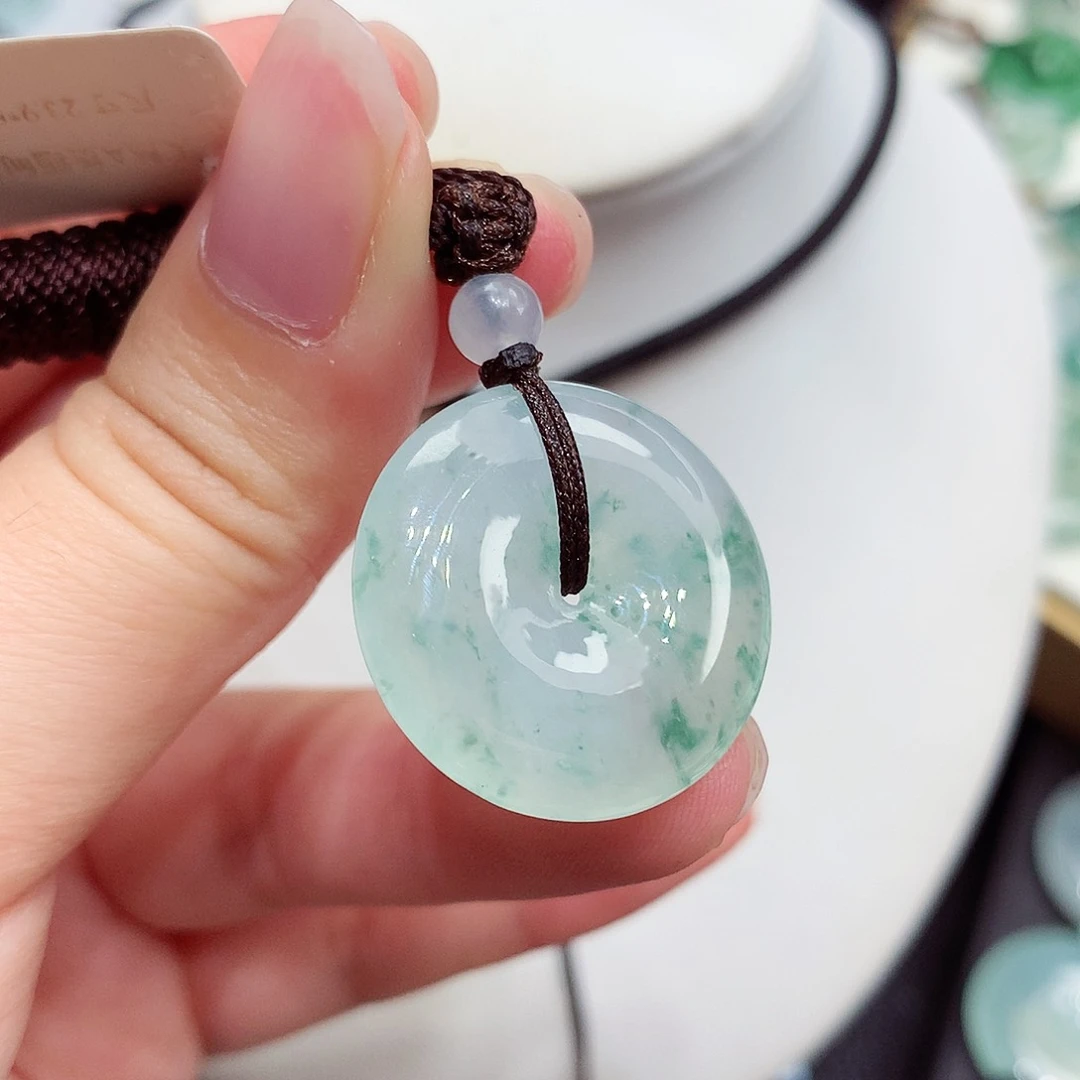 颈饰未镶嵌翡翠翡翠17，23.9/5.4