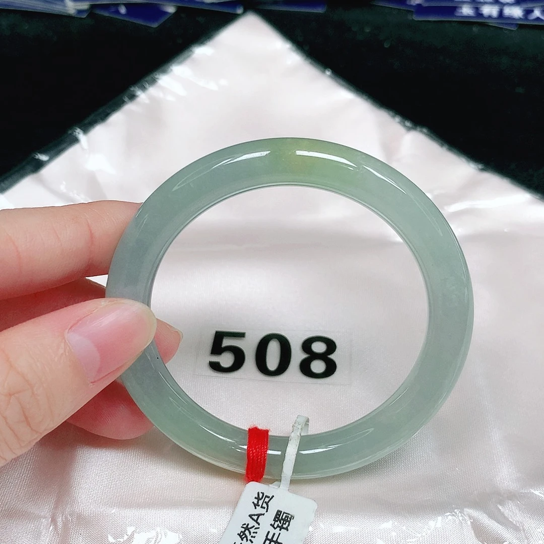 翡翠未镶嵌手镯（圆镯）