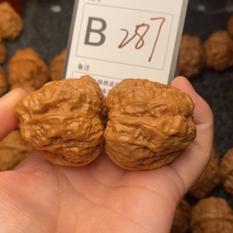 吊坠桃核我是第一百39