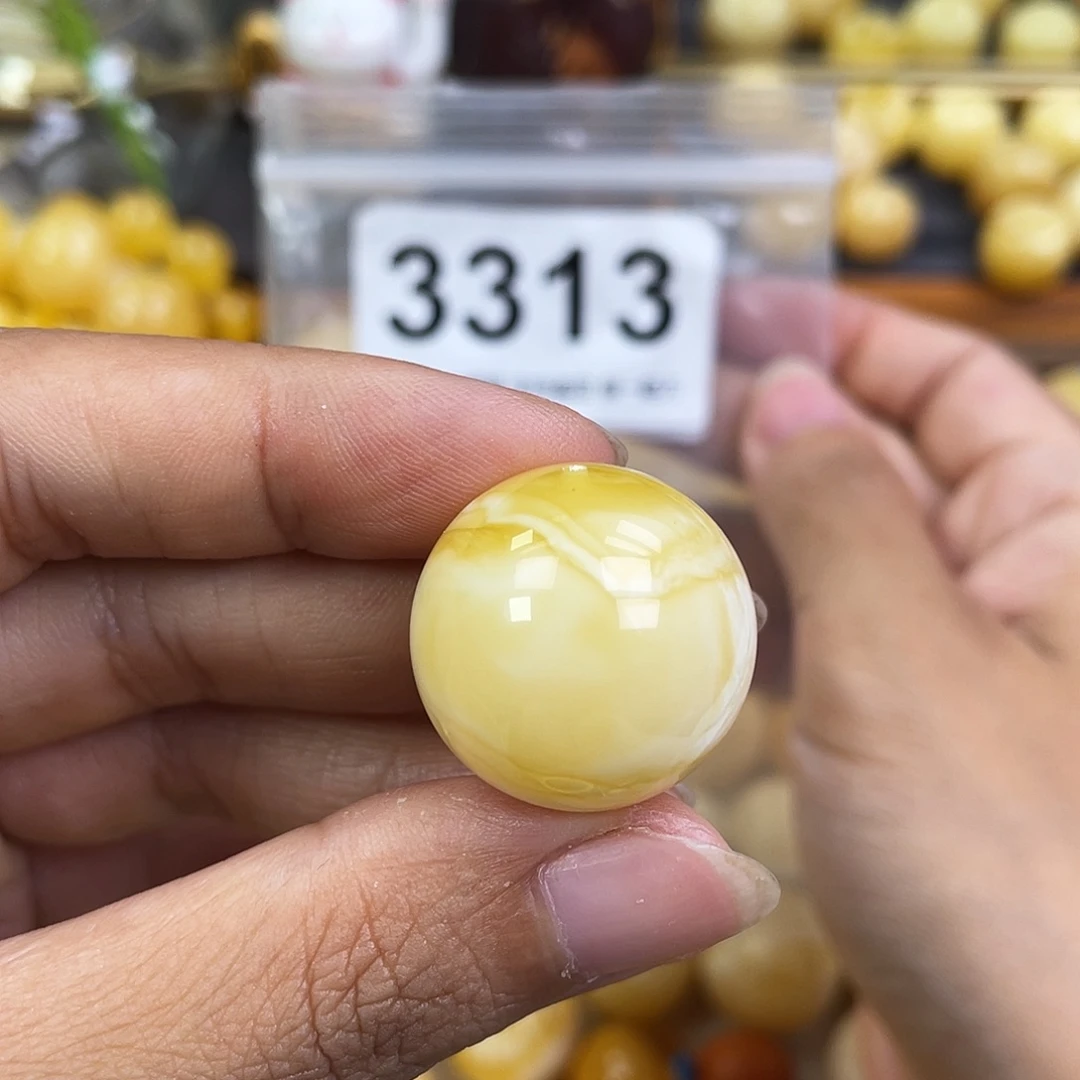 琥珀未镶嵌珠宝奇石22.1