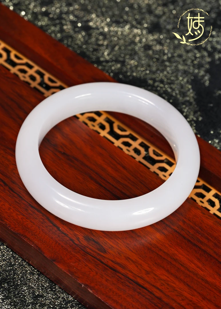 【婧婧精选】典藏羊脂 · 和田玉俄料白玉手镯正装 白细糯熟  超油润