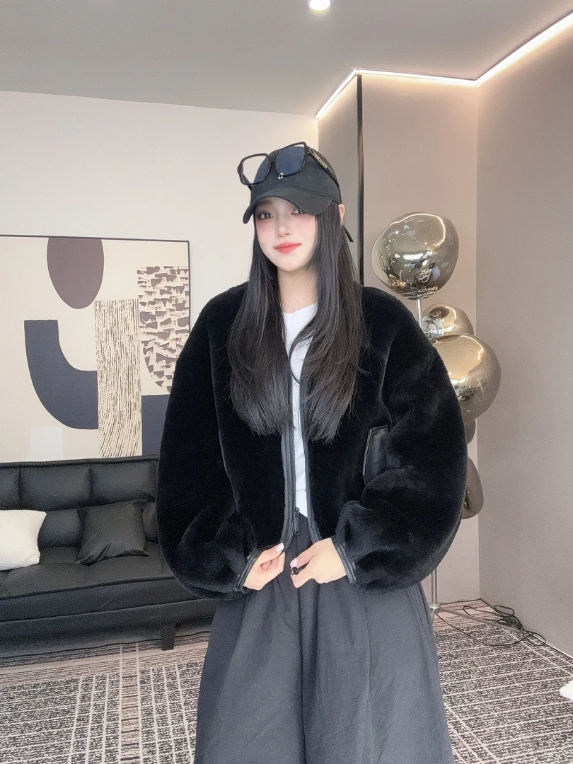 【媛媛推荐】XIASIQING｜25FW 83768-T 新款时尚休闲皮毛一体外套