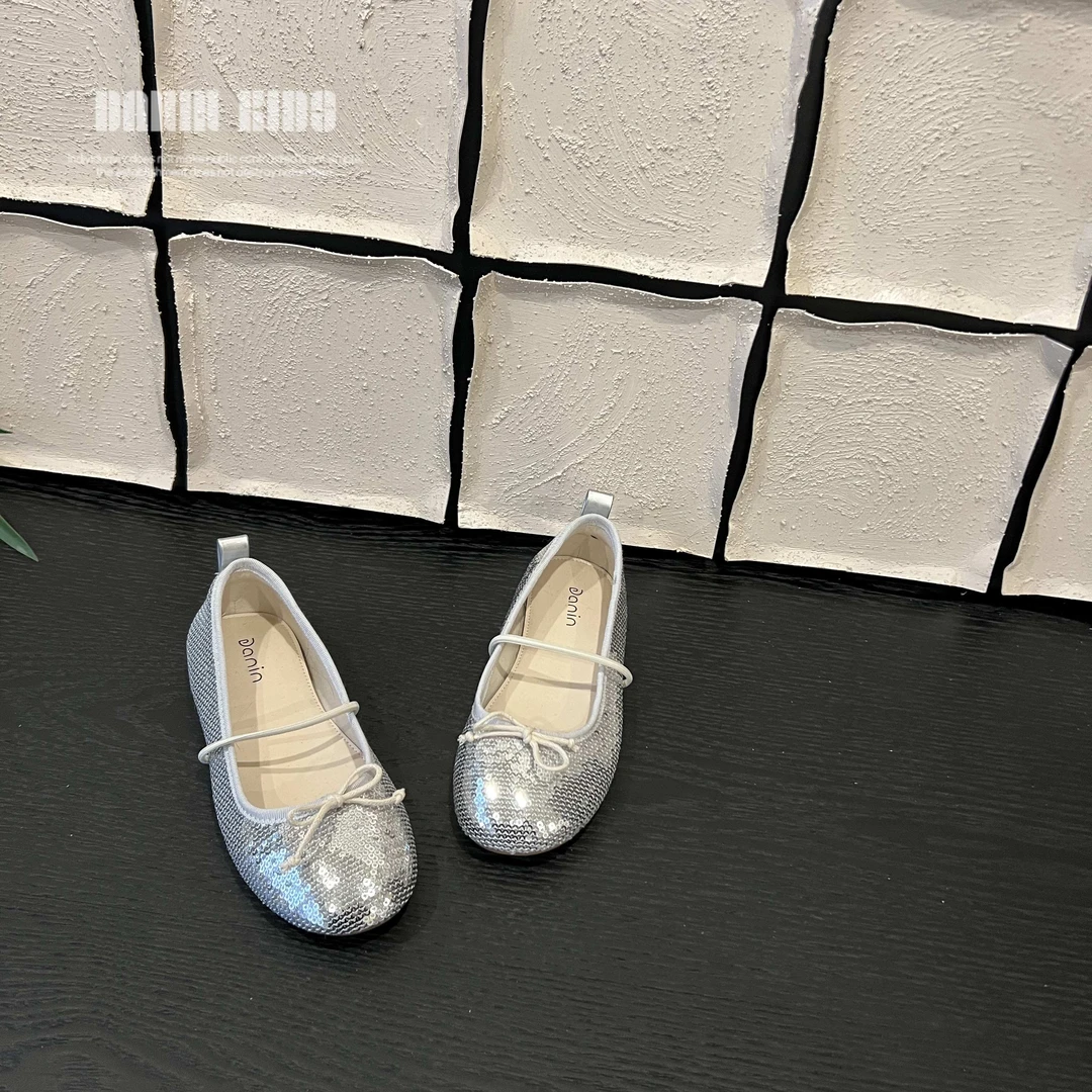 【嗒囜】女童设计感亮片公主鞋浅口单鞋儿童洋气平底鞋百搭小皮鞋
