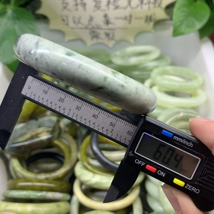 蛇纹石玉未镶嵌手镯16