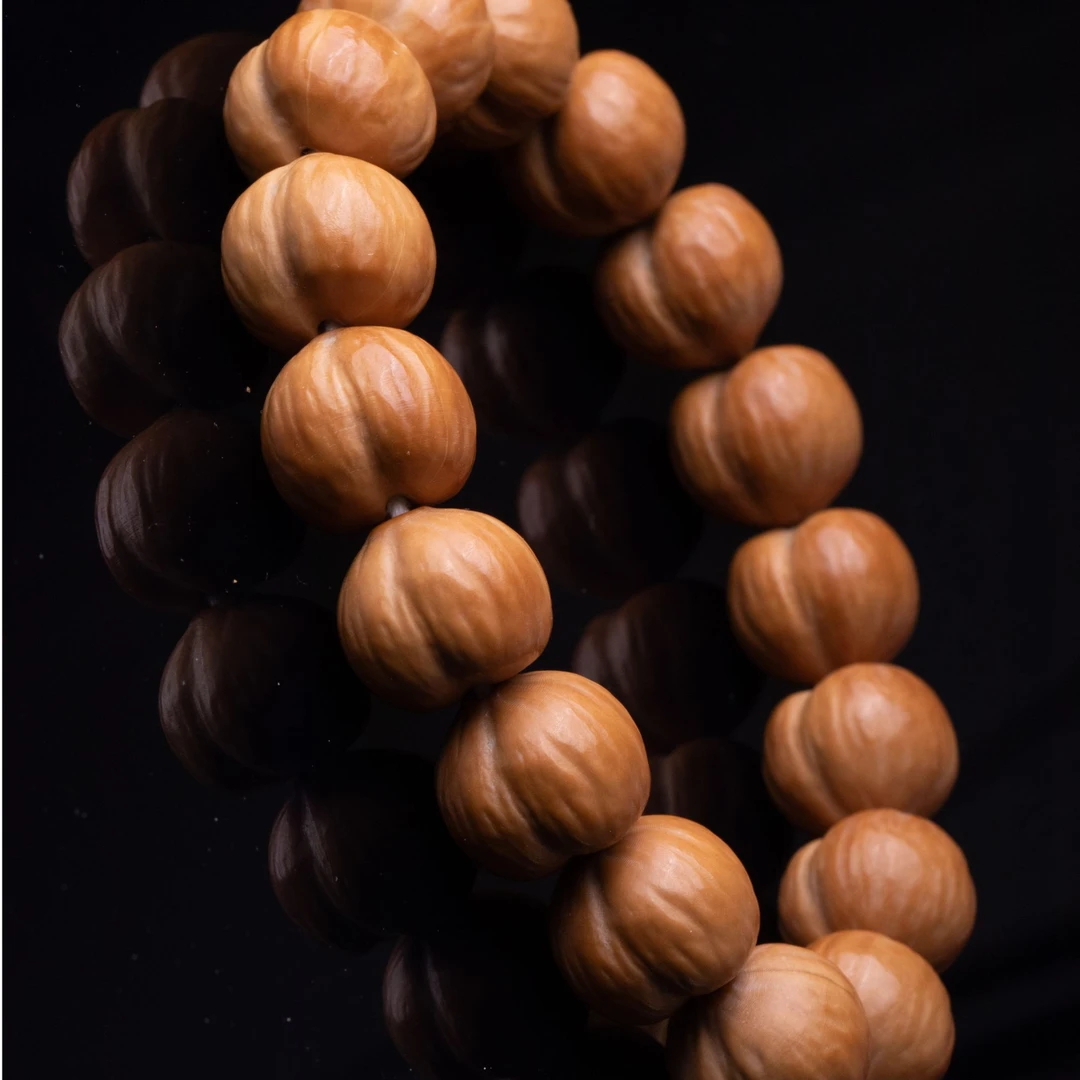 16mm+全品聚宝盆猴头雕刻桃心《红肉屁桃》油性足到往外冒14+1颗籽