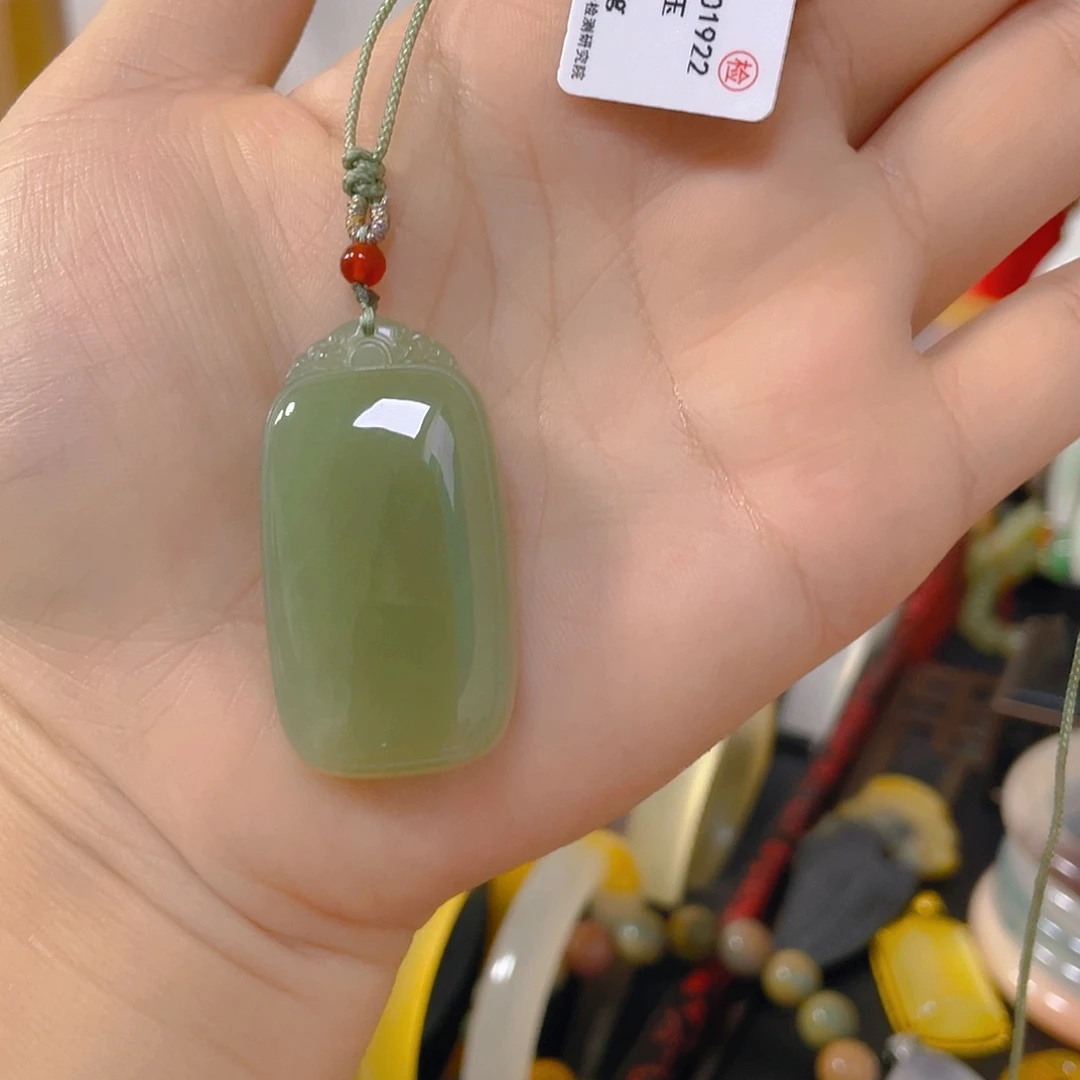L***9和田玉（糖玉）未镶嵌颈饰