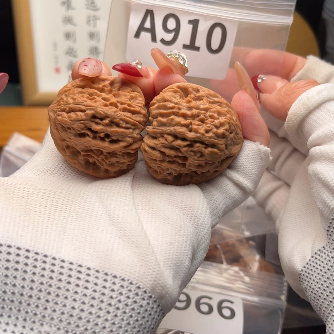 文玩核桃把件39平谷凹底a 910