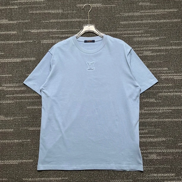 99新 LouisVuitton/路易威登 浮雕logo纯色圆领短袖/L码/7751