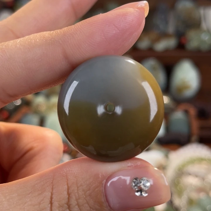 和田玉颈饰未镶嵌禅*吊坠