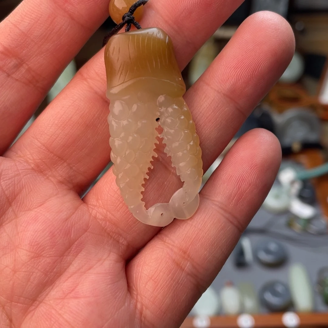 颈饰未镶嵌和田玉