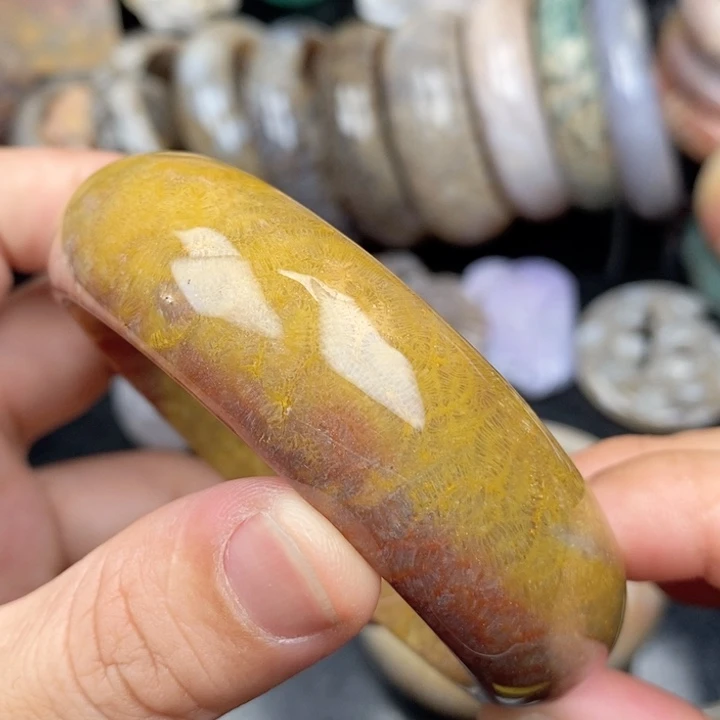 硅化玉手镯未镶嵌6175