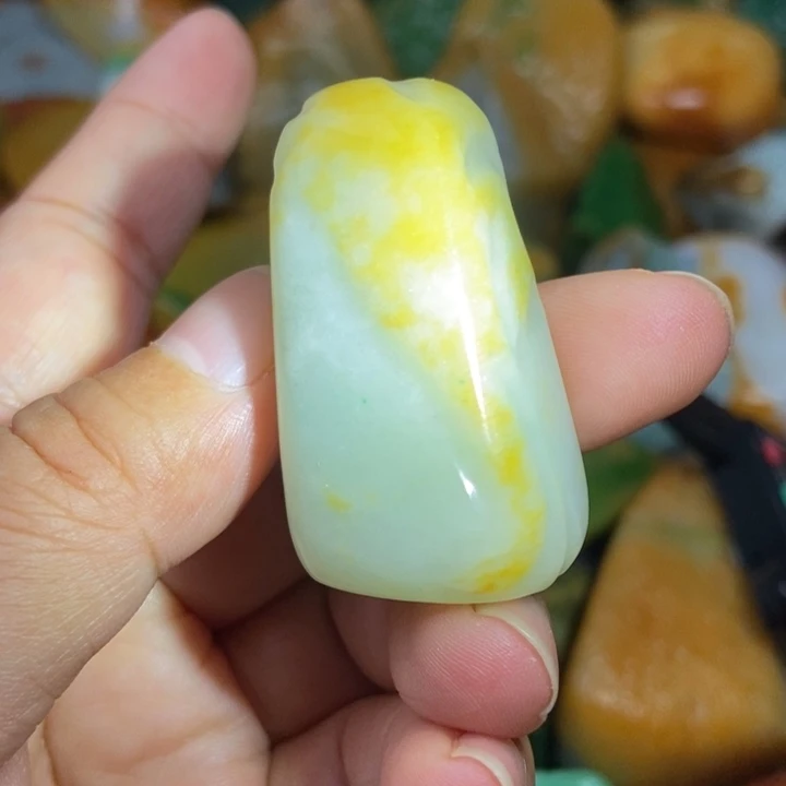 翡翠未镶嵌挂件缅甸翡翠
