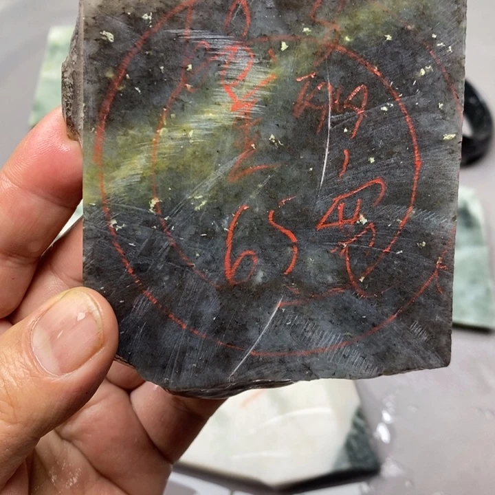 美***情独山玉未镶嵌手镯手镯定制