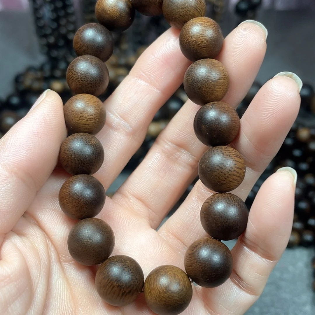 沉香手串芽庄白棋