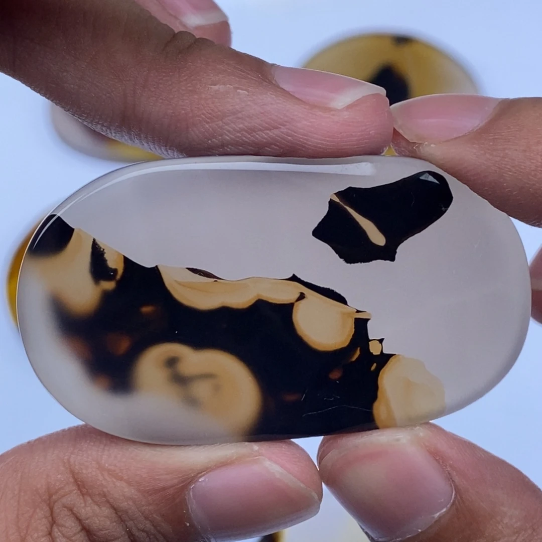 玛瑙/玉髓未镶嵌珠宝半成品