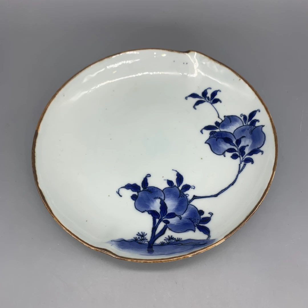 92511083*明崇祯青花桃枝纹桃心盘/瓷器九/江苏省文物总店/MM