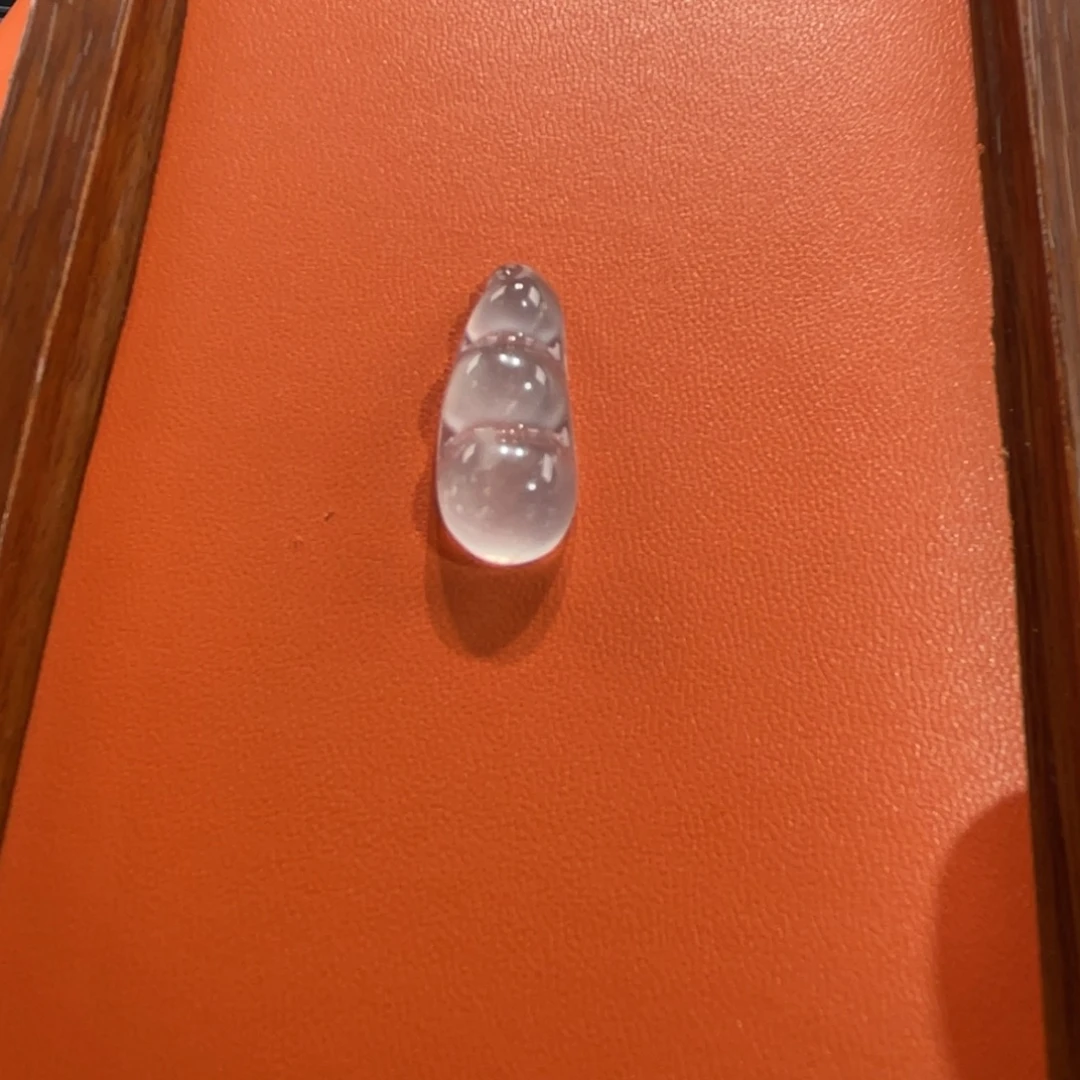 有***姐石英质玉未镶嵌福豆