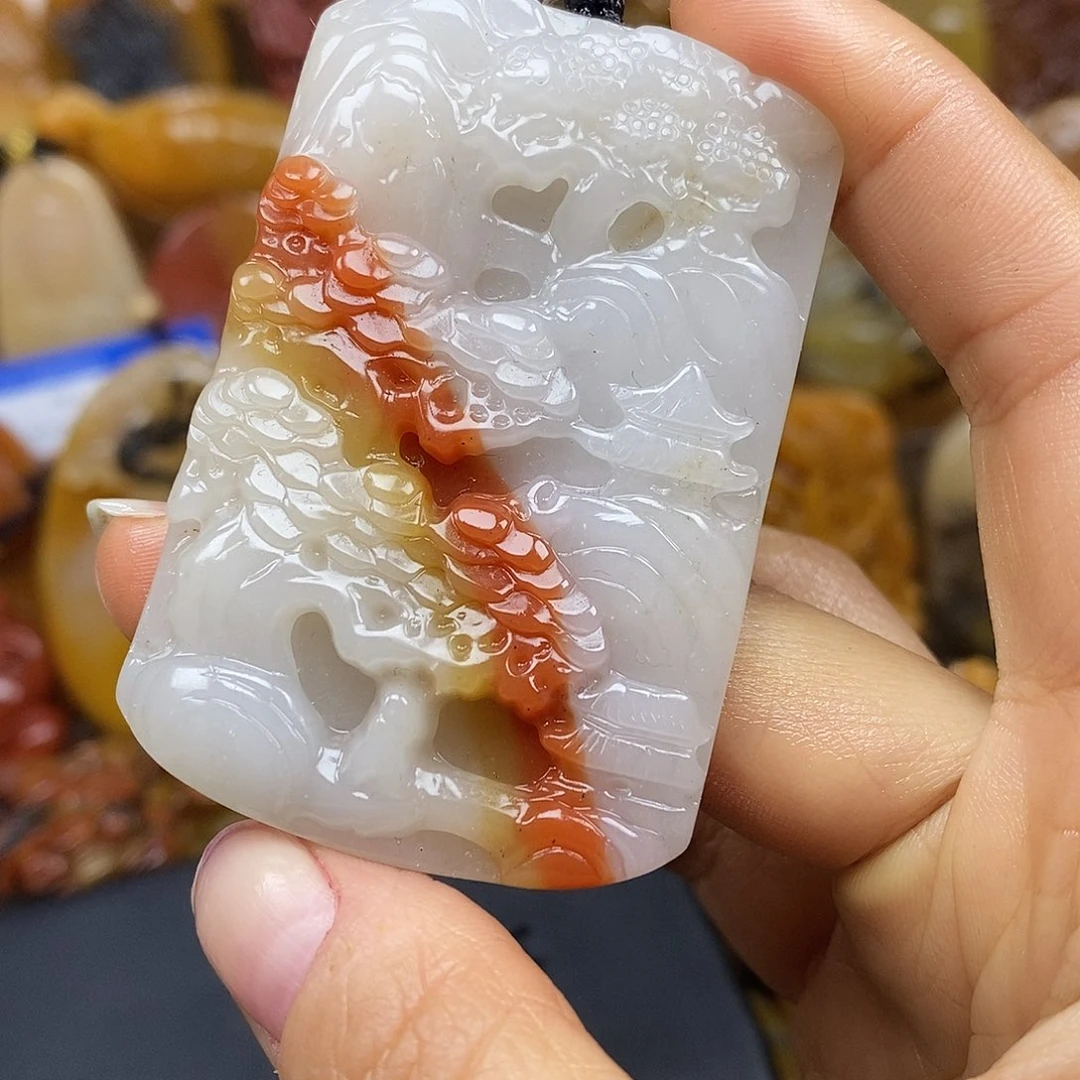 石英质玉（黄龙玉）颈饰未镶嵌