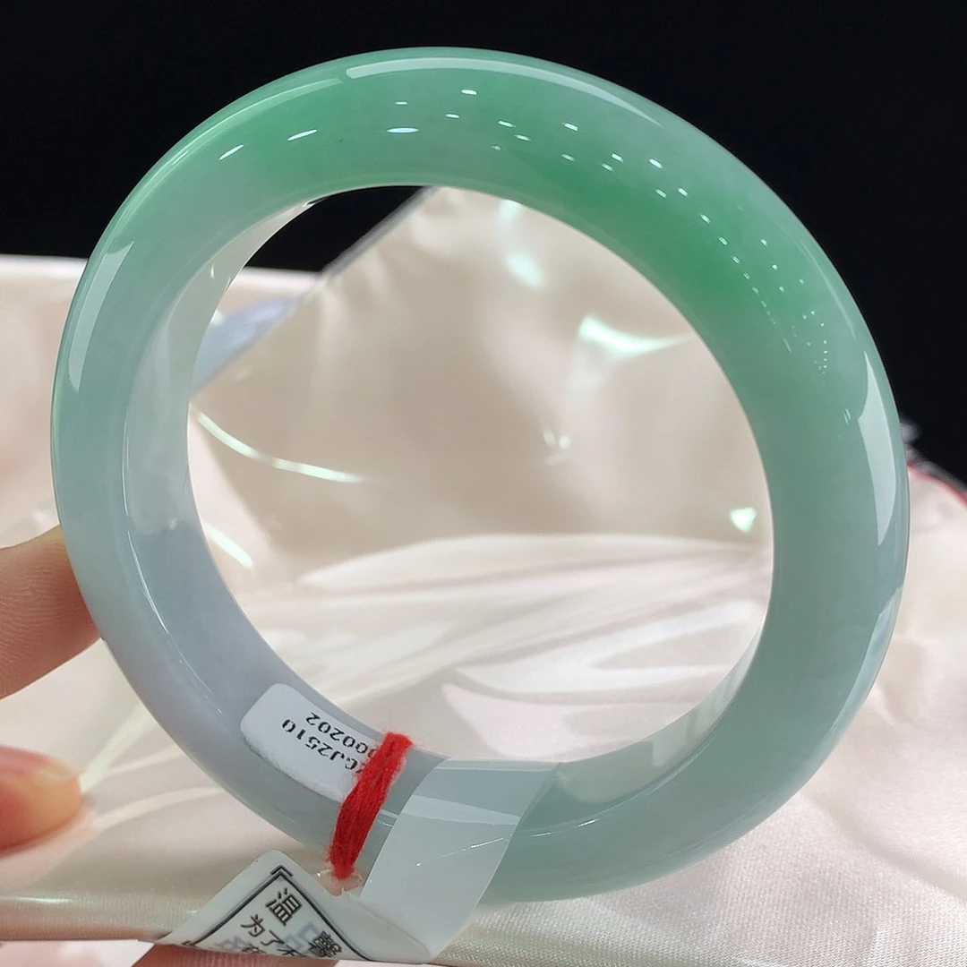 静***儿翡翠未镶嵌手镯0202