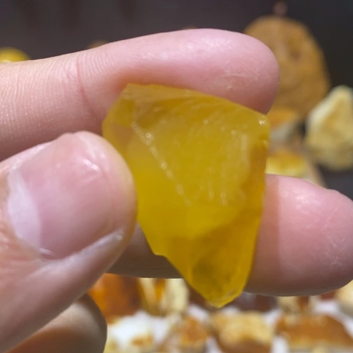 定制琥珀蜜蜡原石