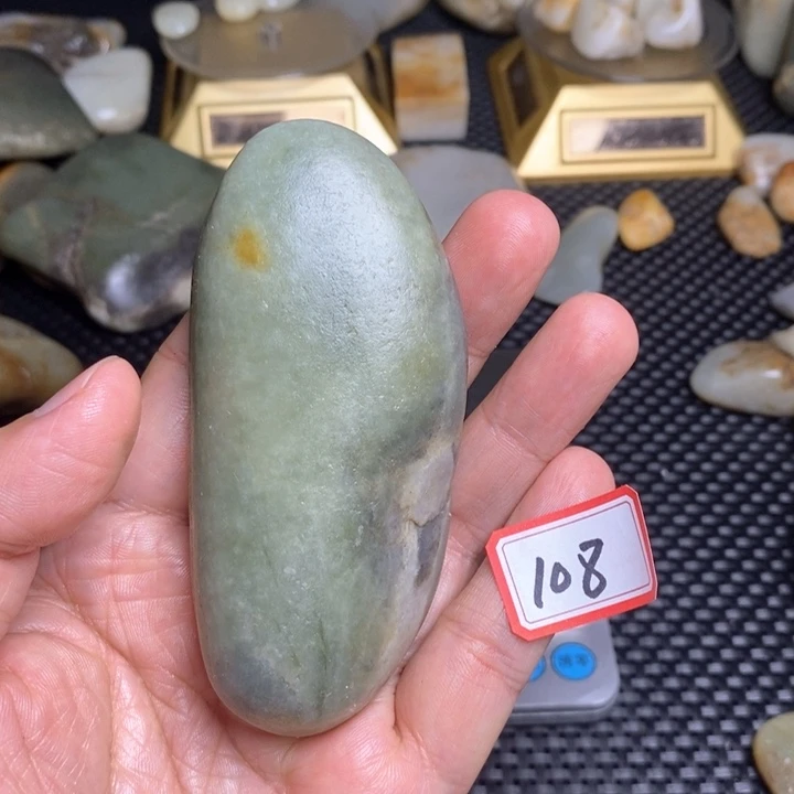 未镶嵌和田玉把件108