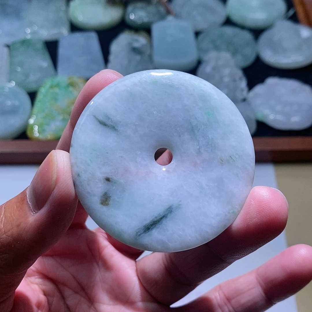 【闪购商品】翡翠颈饰未镶嵌111111111111