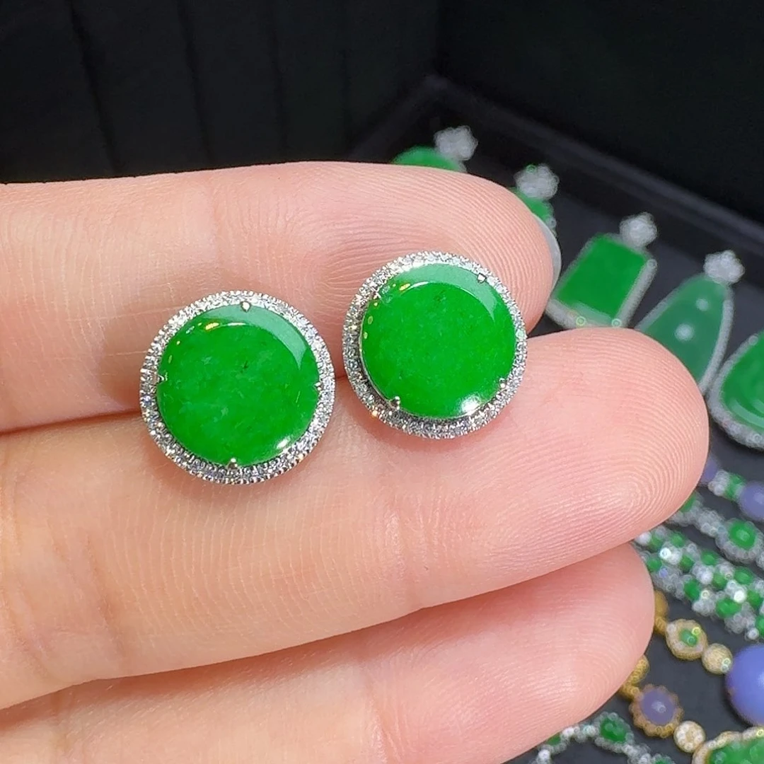 18K金镶嵌翡翠耳饰