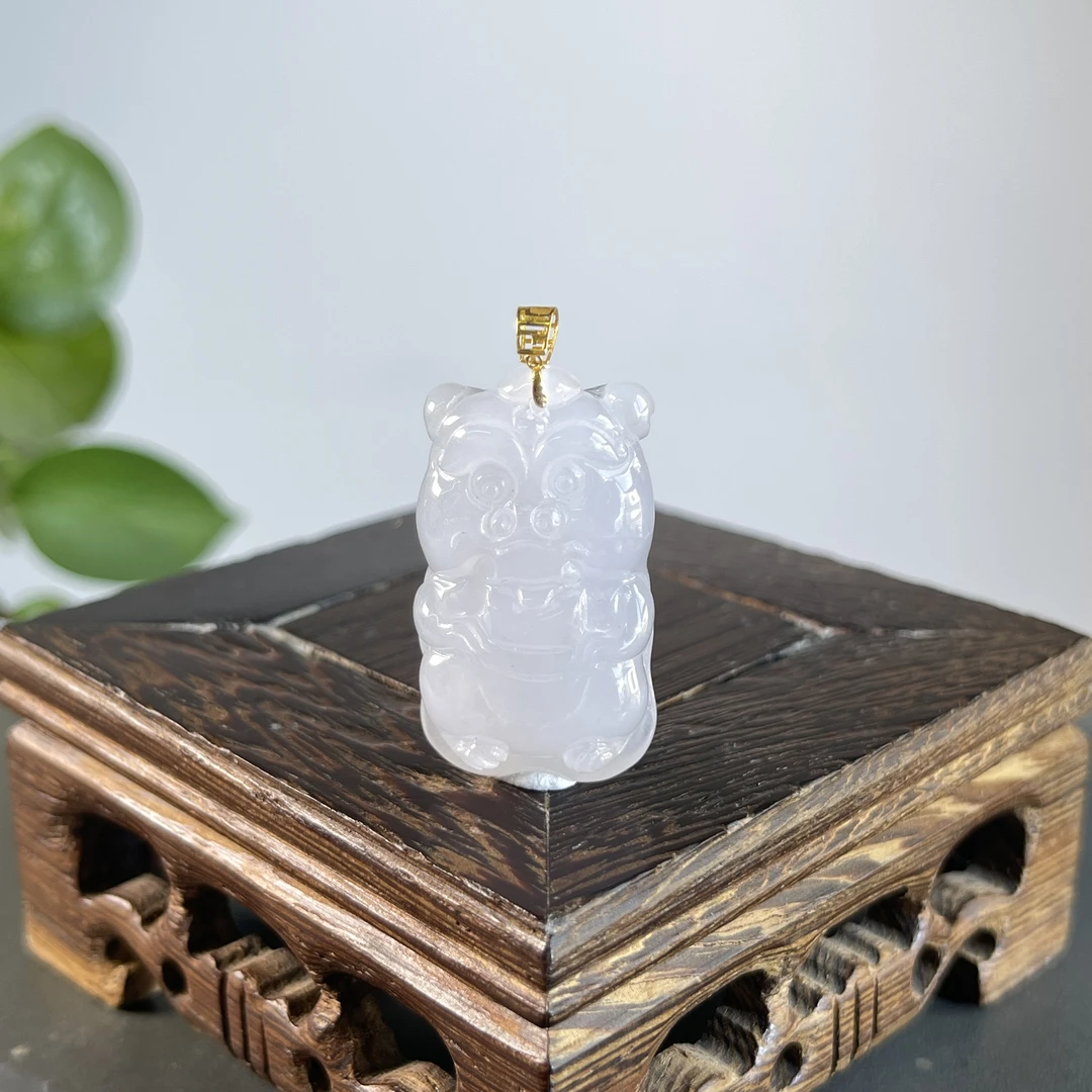 JTB30-83  天然缅甸A货翡翠 18K扣吸金兽