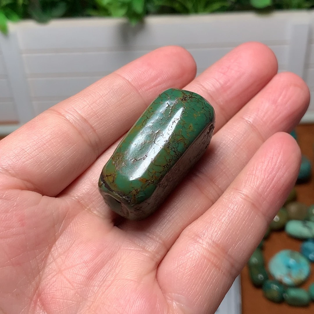 明***山绿松石未镶嵌珠宝奇石