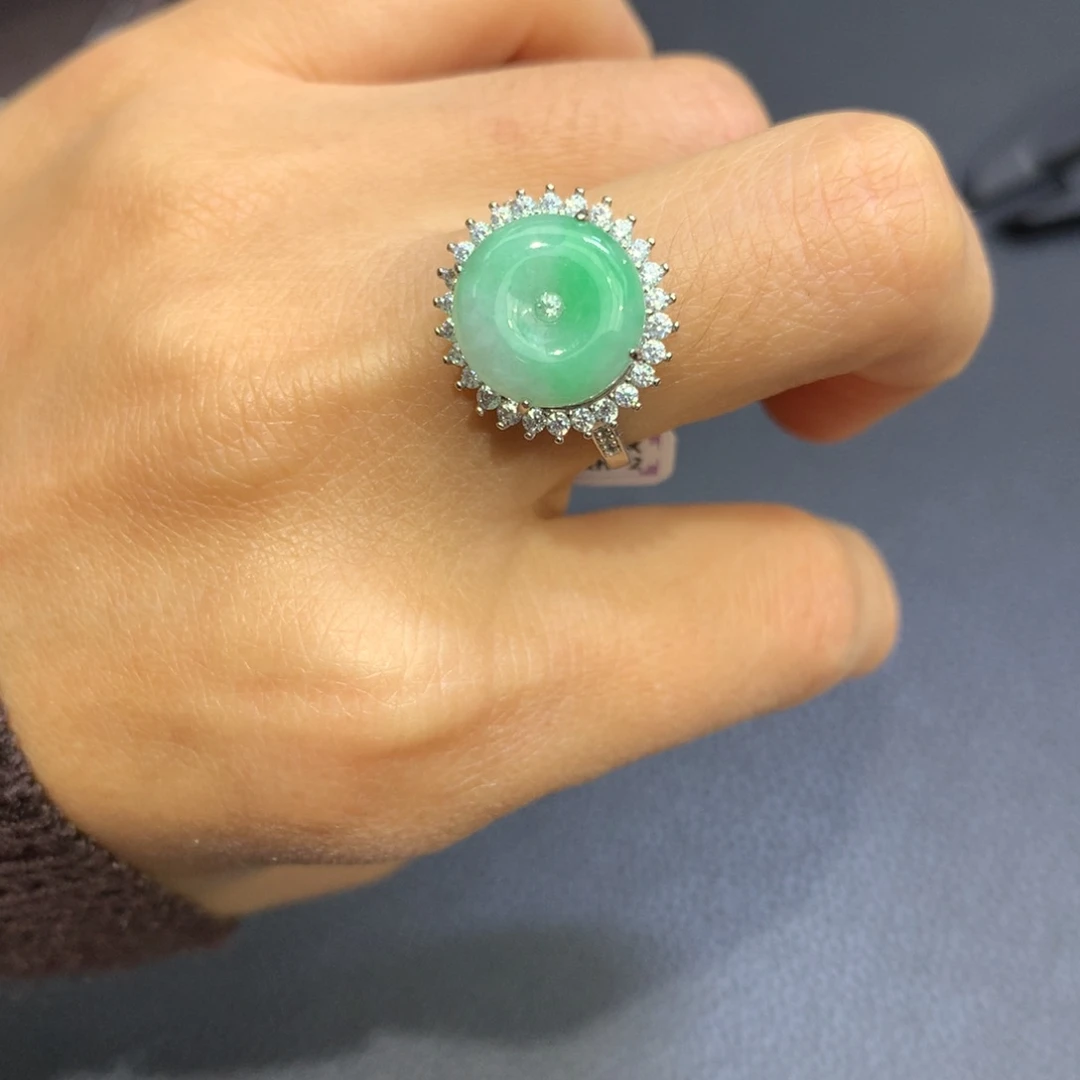 翡翠颈饰银S925镶嵌翡翠吊坠