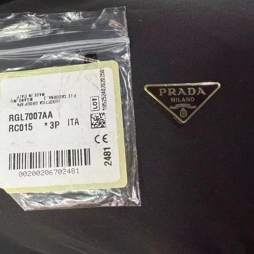 95新 Prada/普拉达 零件单个/ 乱乱子中古/113597不支持鉴定
