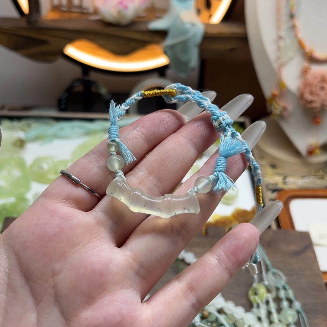 【闪购商品】未镶嵌蛇纹石玉颈饰竹节手牌