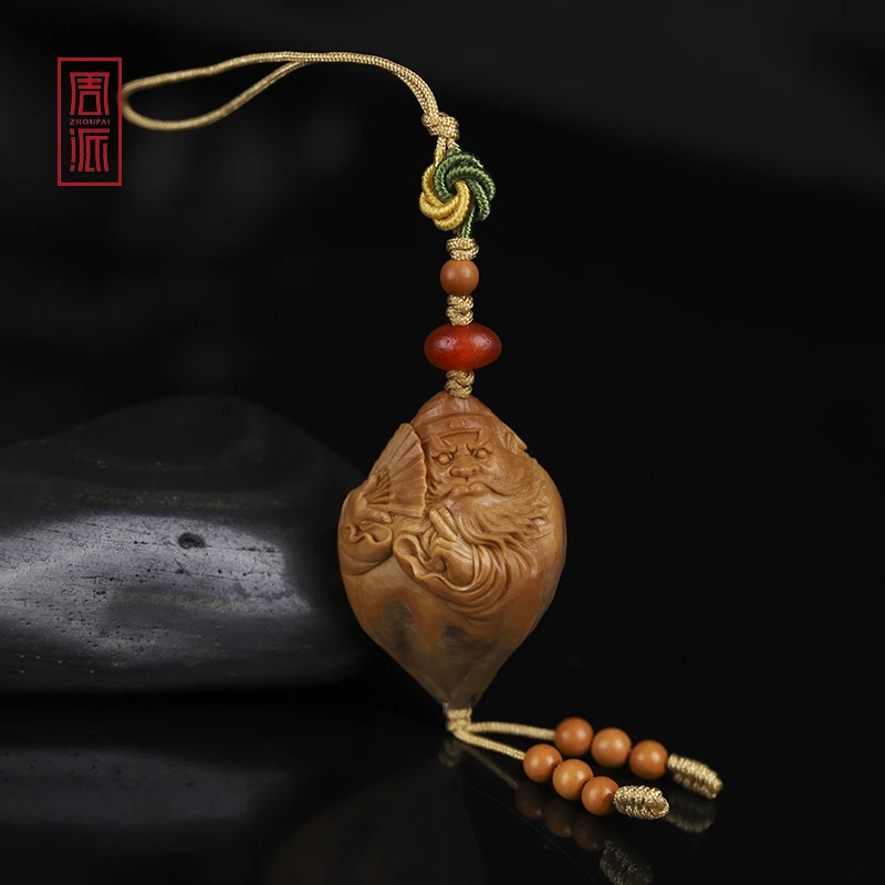 周派春毅核坊清水刀包衣钟馗橄榄核单子纯手工雕刻手机挂件核雕